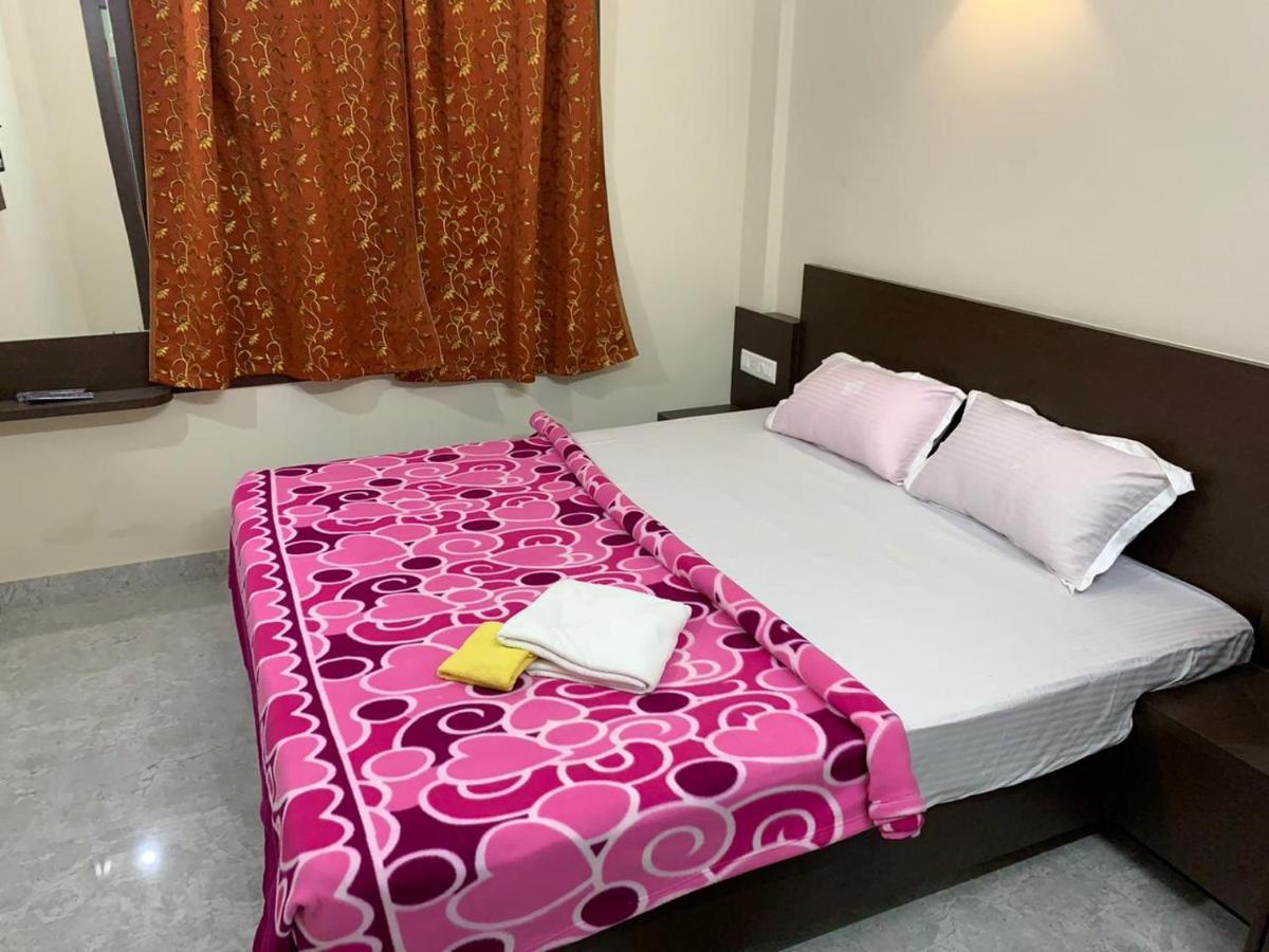 Strategic Inn Purî Extérieur photo