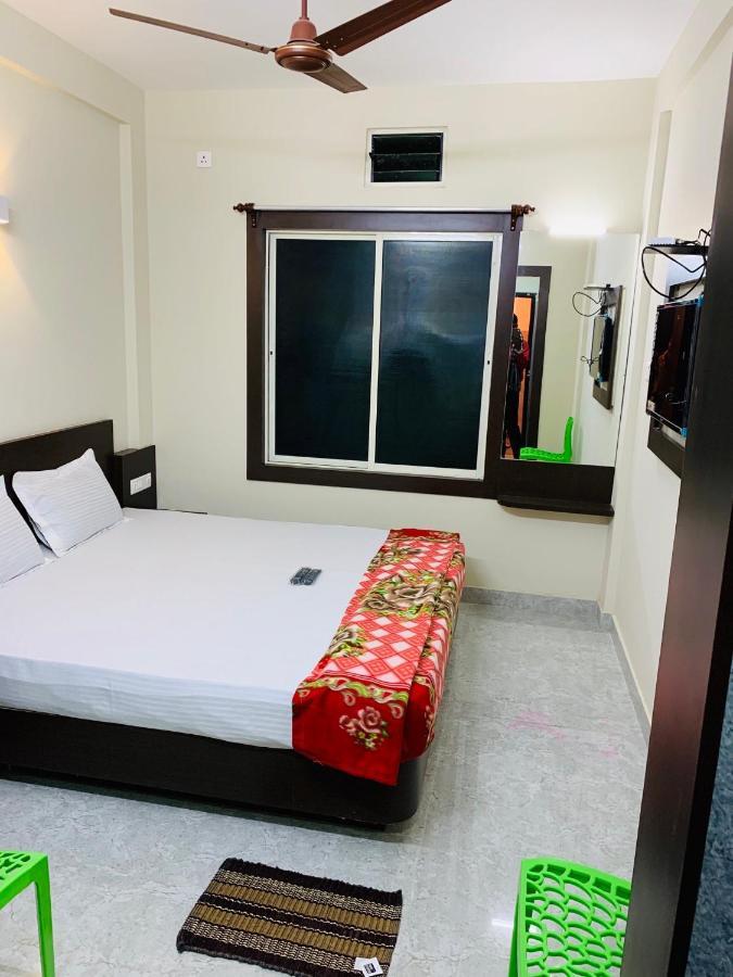 Strategic Inn Purî Extérieur photo