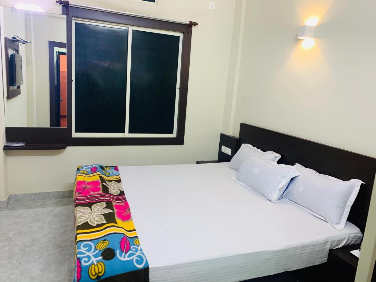 Strategic Inn Purî Extérieur photo